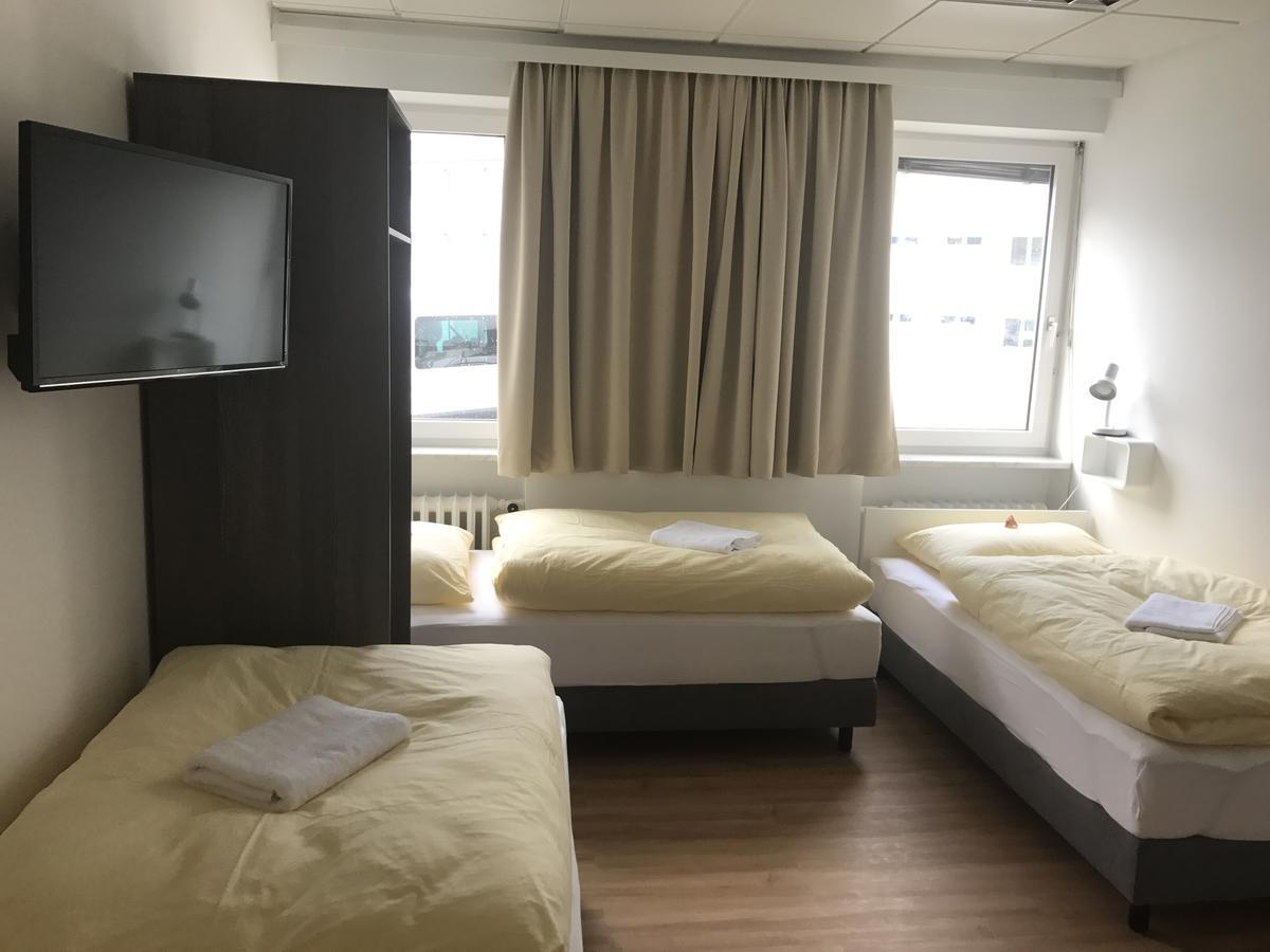 Montagehotel Bed & Steel Linz Exterior foto